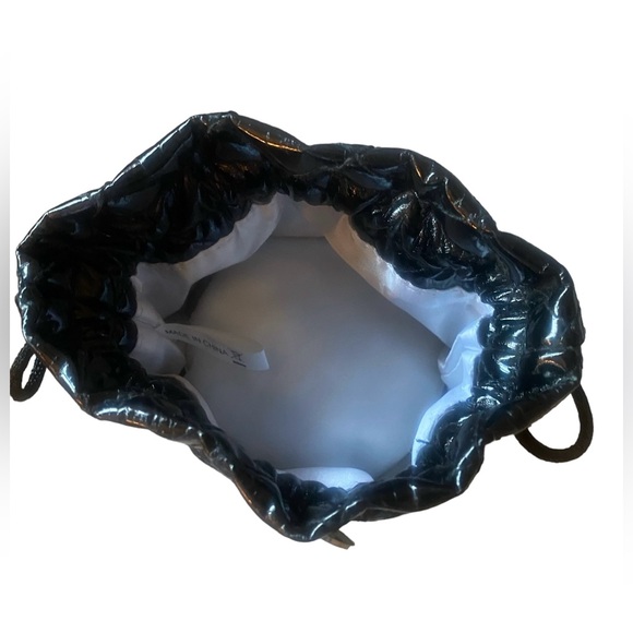 GUESS Mini Black Patent Leather Drawstring Quilted Pouch Silver Heart Logo Charm - Picture 6 of 7